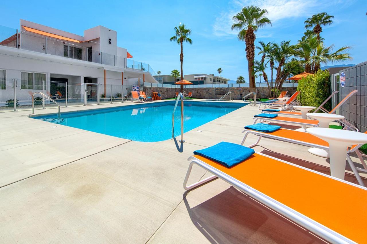 The Twist Palm Springs 호텔 외부 사진