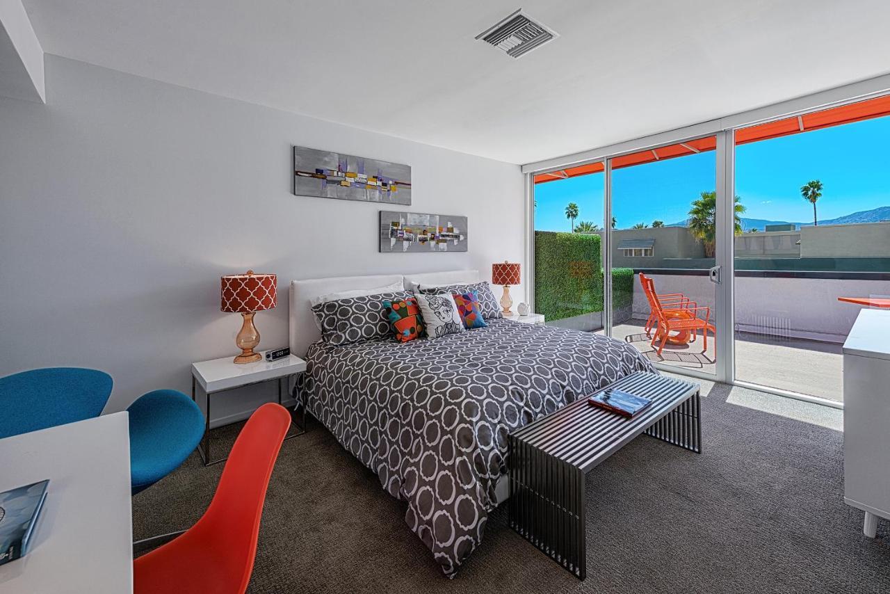 The Twist Palm Springs 호텔 외부 사진