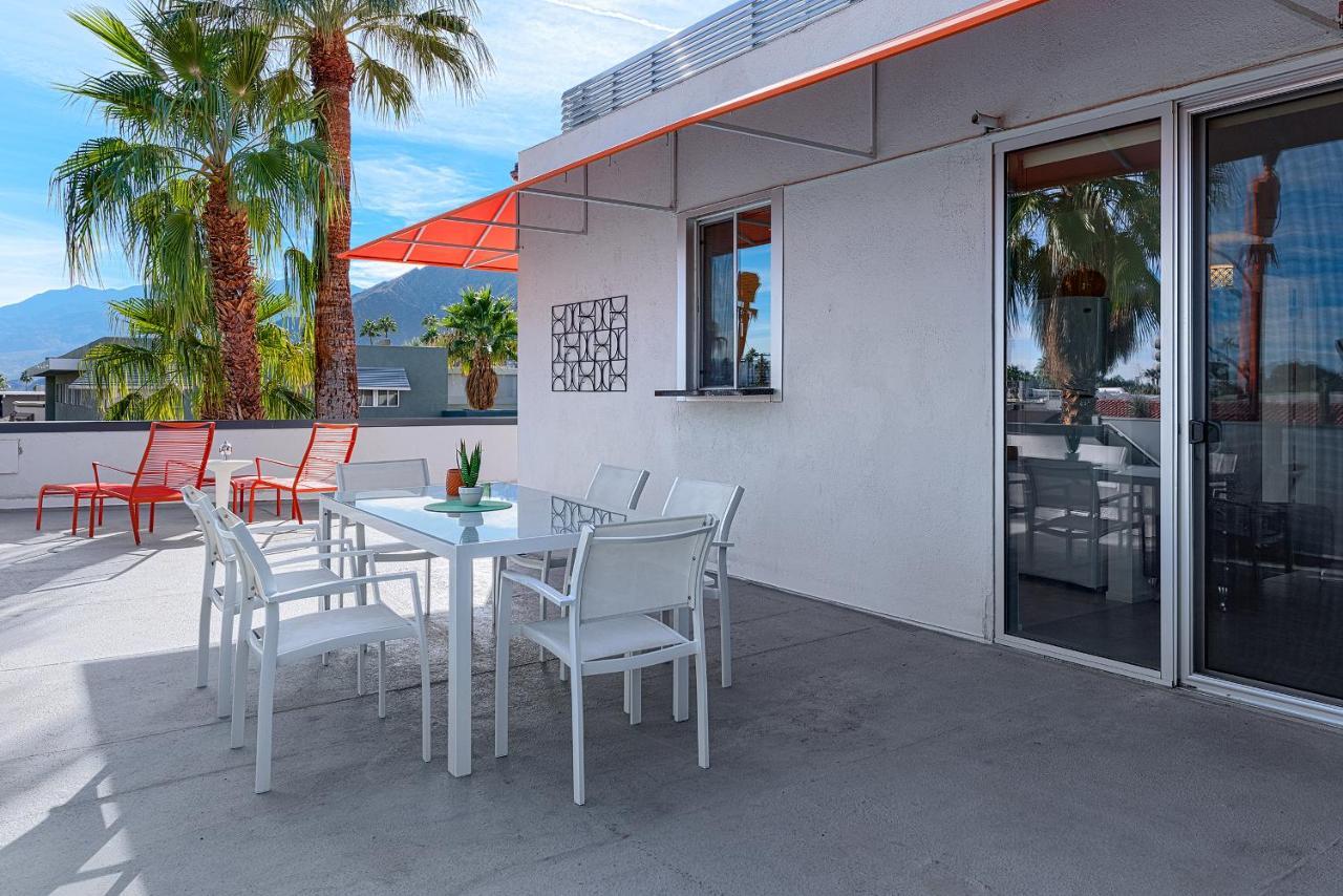The Twist Palm Springs 호텔 외부 사진