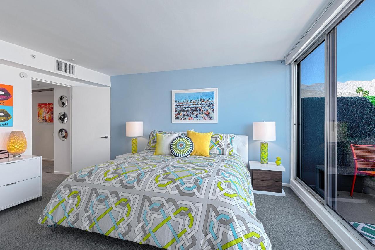 The Twist Palm Springs 호텔 외부 사진