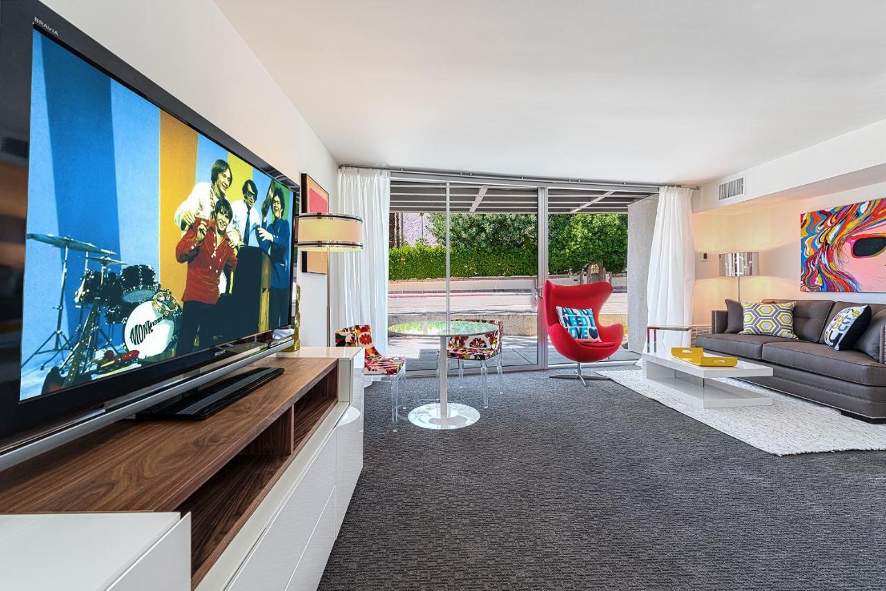 The Twist Palm Springs 호텔 외부 사진