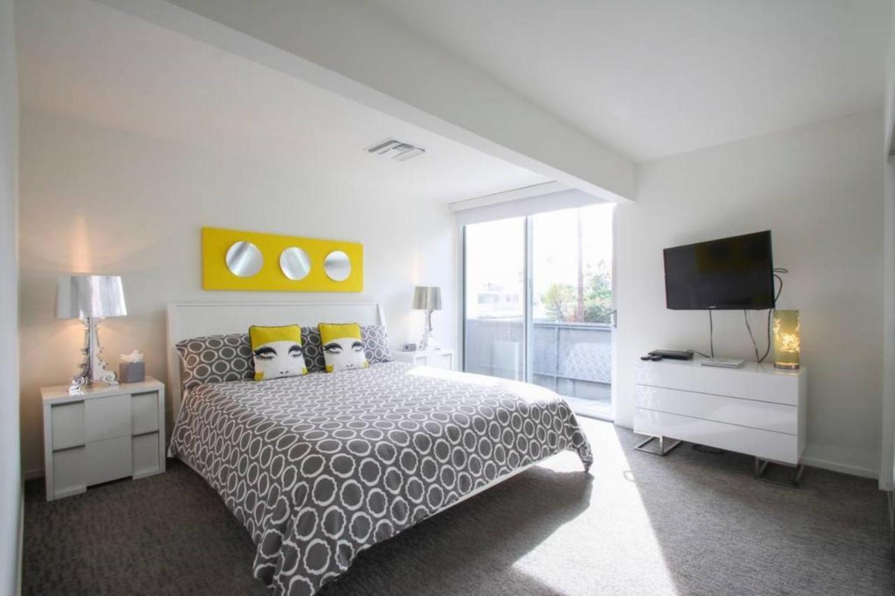 The Twist Palm Springs 호텔 외부 사진