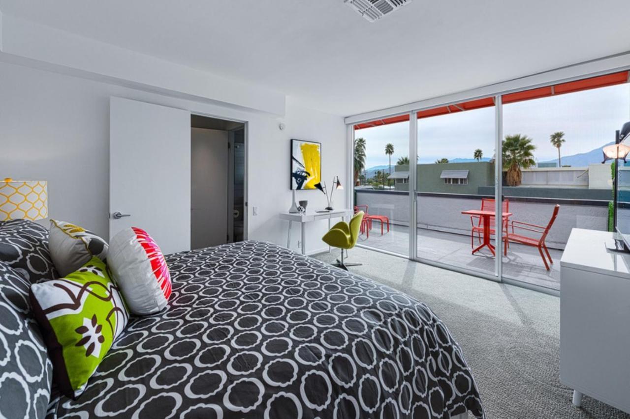 The Twist Palm Springs 호텔 외부 사진