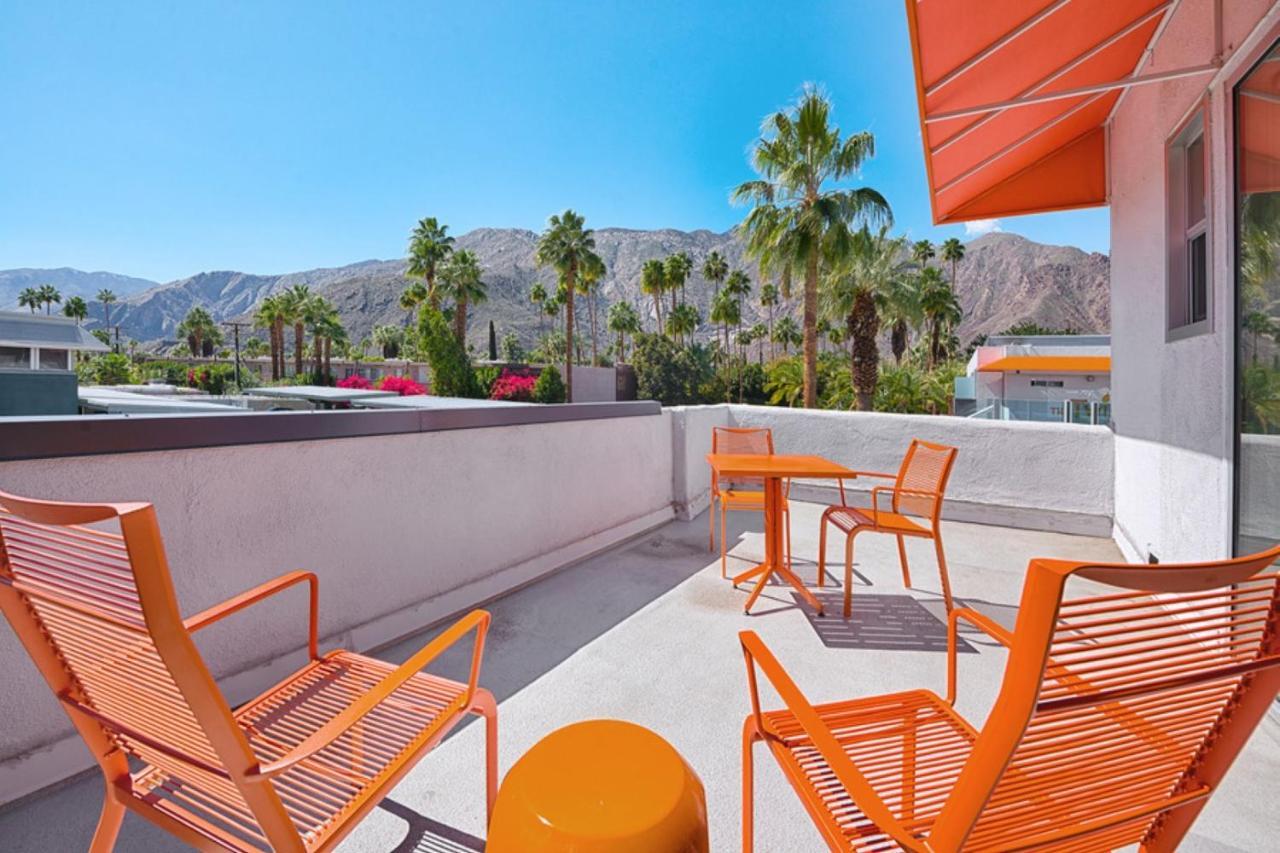 The Twist Palm Springs 호텔 외부 사진